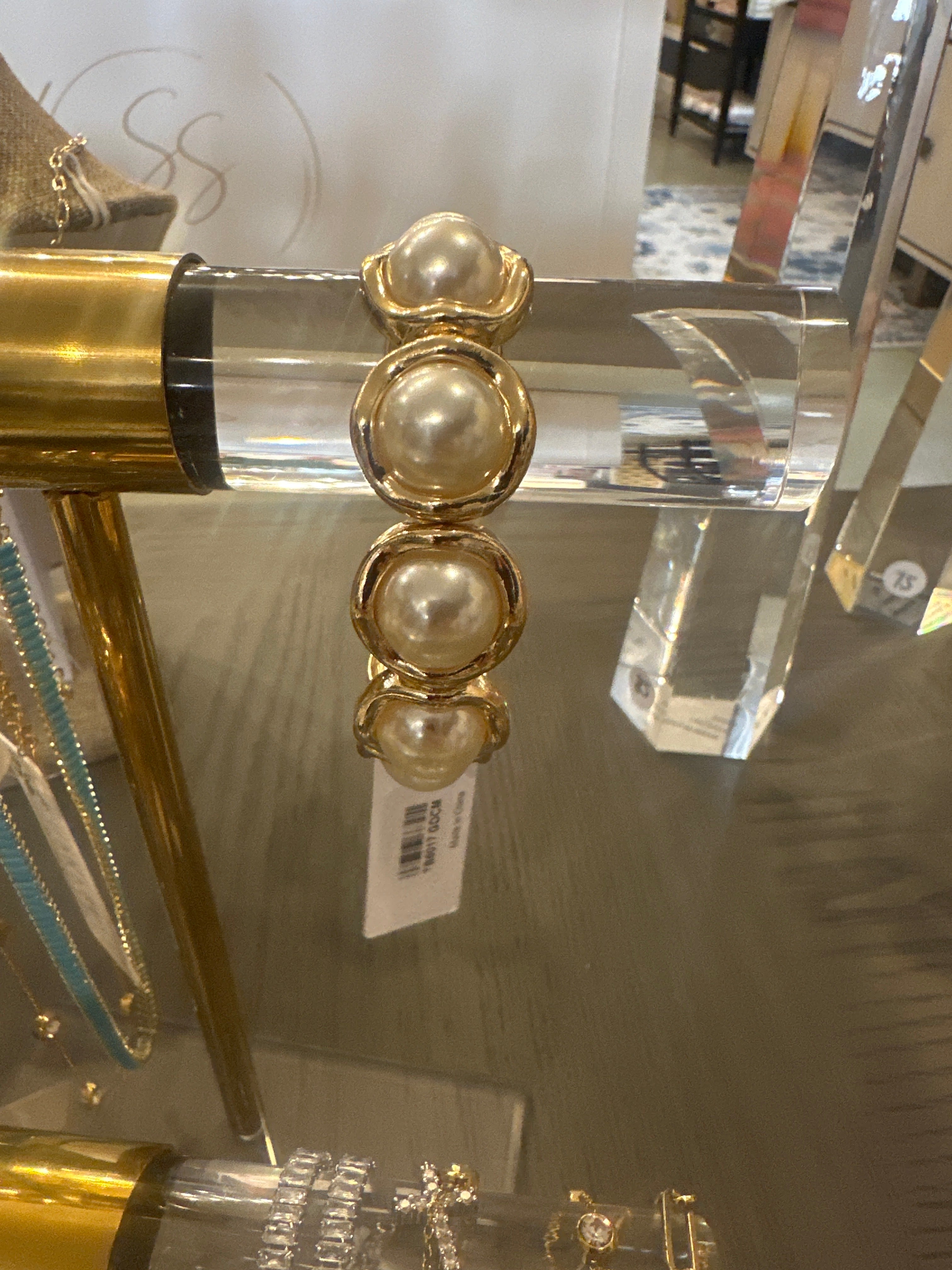 Pearl Stretch Bracelet