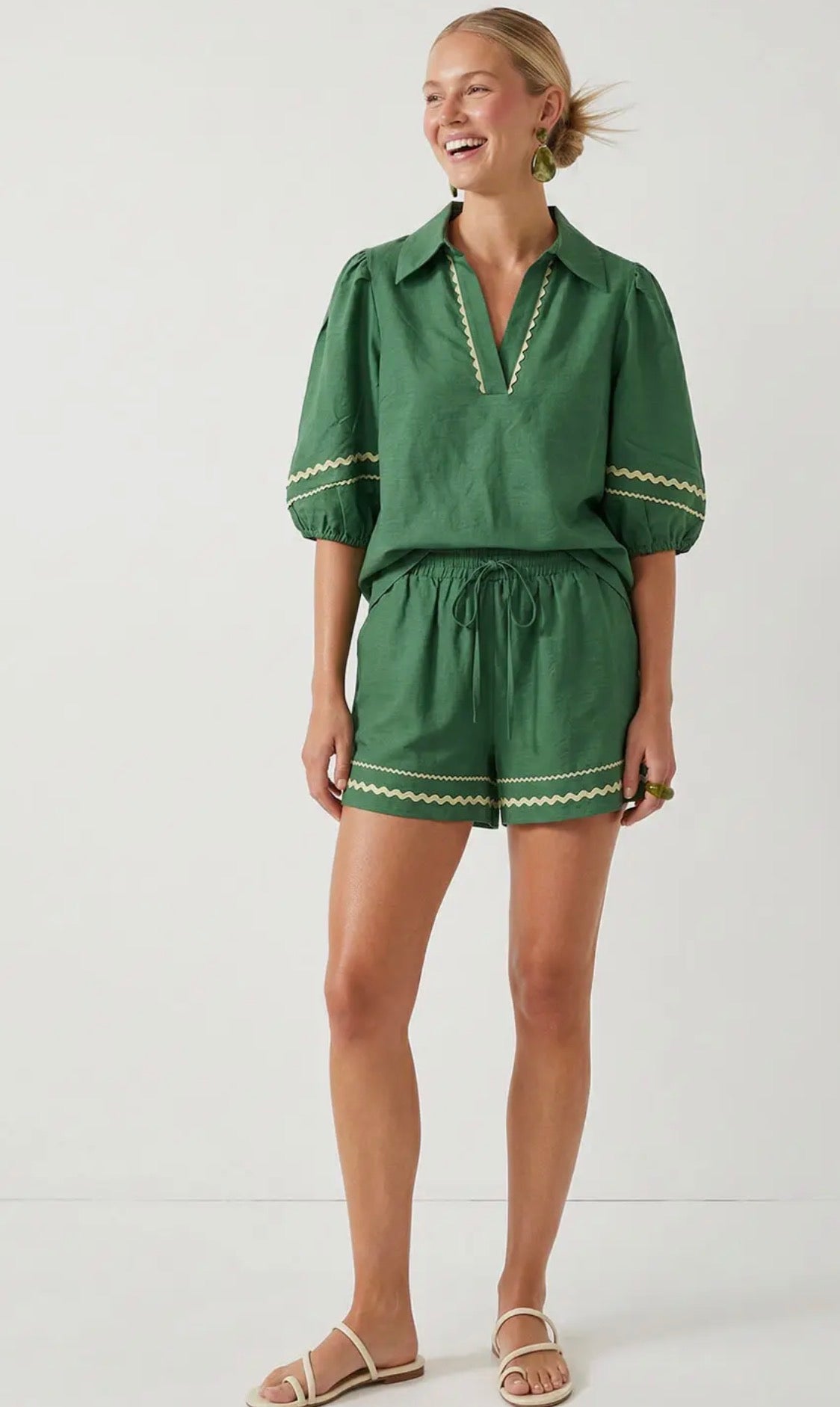 Green linen short set