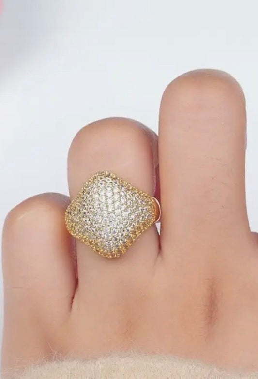 Diamond pave ring