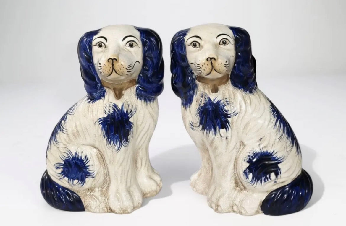 Strattfordshire Dog Set