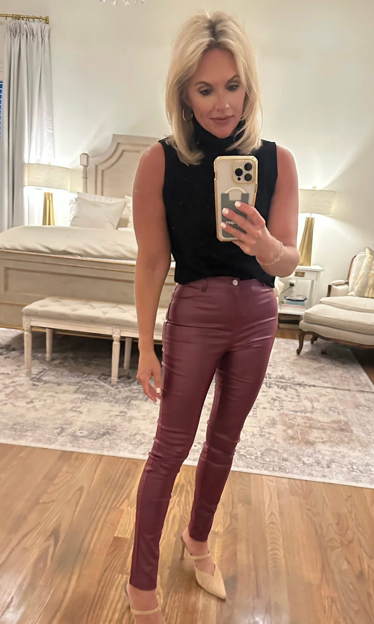 Black Sleeveless Turtleneck